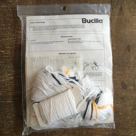 Bucilla Christmas Decor Pre cut plastic Canvas kit white birds dove ornament - Picture 2 of 2